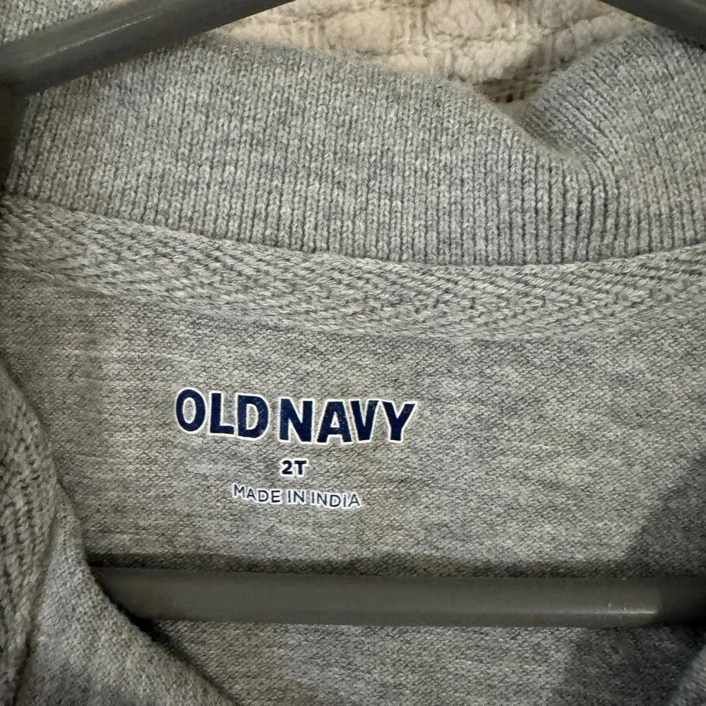 Old Navy Gray Polo with Carrots - Picture 2 of 2